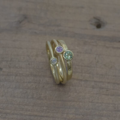 Gelbgoldring mit Saphir - Image 3
