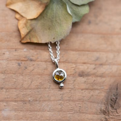 Weißgoldanhänger mit Diamantrose